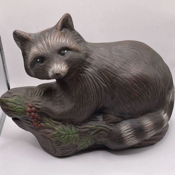 Vintage Ceramic Raccoon On A Log Woodsy Home Decor Collectible - Picture 2 of 9